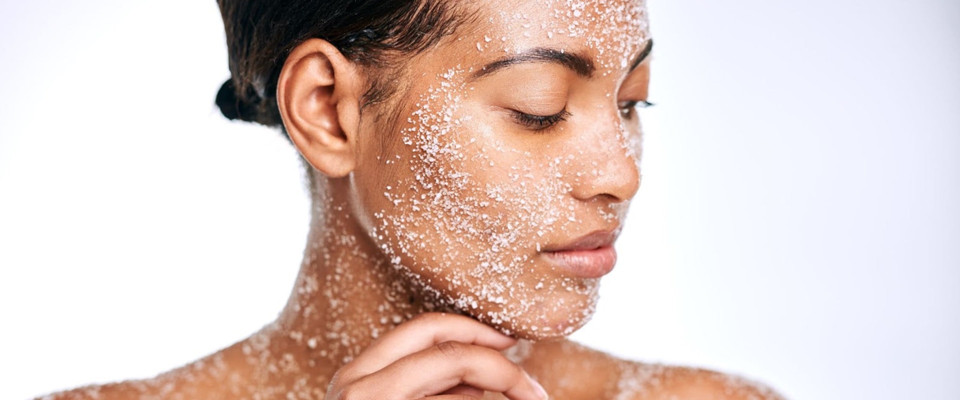 The Importance of Exfoliating for Healthy and Youthful Skin