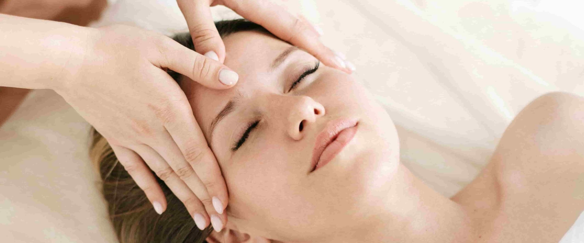 The Power of Facial Massage: Unlocking the Secrets to Youthful Skin