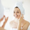 The Importance of Moisturizing: How to Keep Your Skin Healthy and Youthful