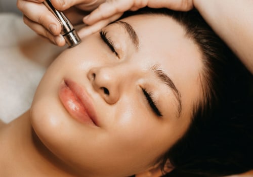 Understanding Microdermabrasion: A Comprehensive Look at Non-Surgical Anti-Aging Procedures